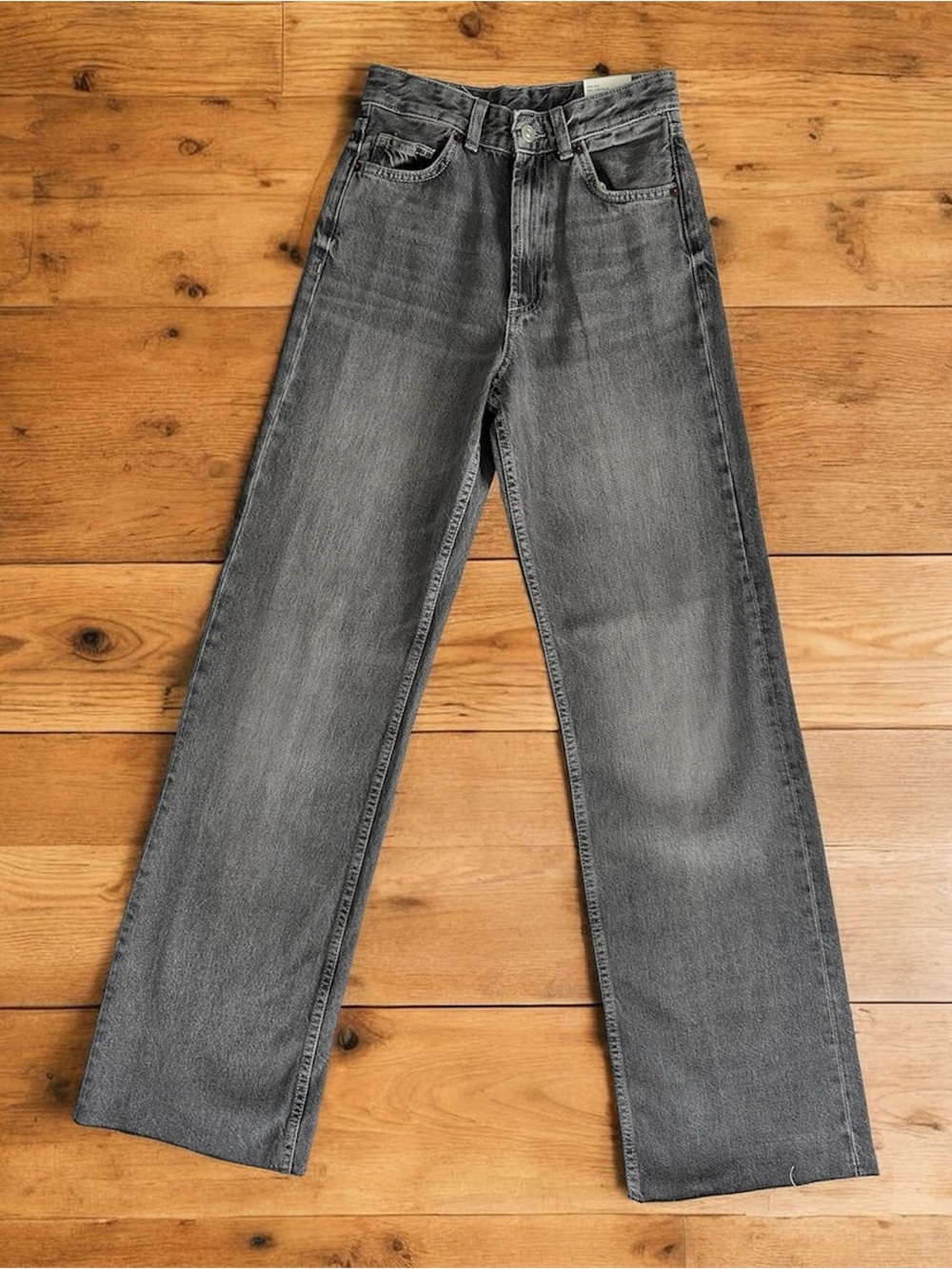 Zara High-Rise Wide-Leg Full Length Gray Wash Jeans Size 2 NWT
